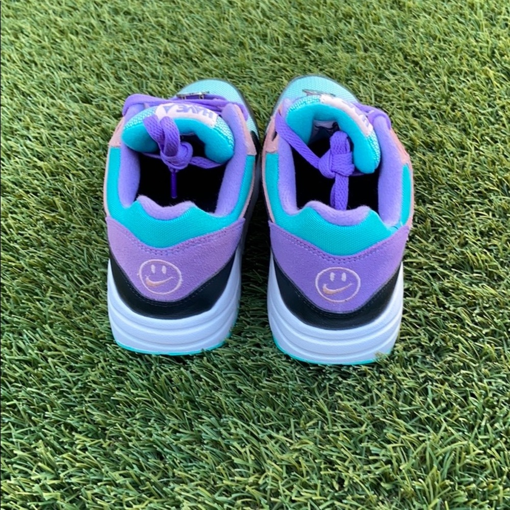 Nike Air Max 1 “NIKE DAY” - Picture 4 of 5